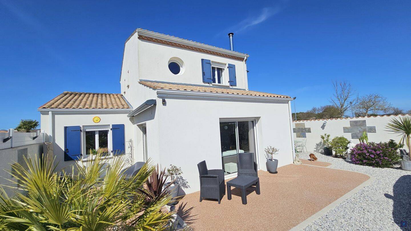 Maison 5 pièces 118 m² · à Saint-Sulpice-de-Royan · 118 m² · 389 800 €
