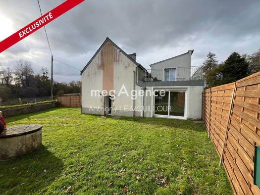 Immeuble à vendre 535 500 € 321 m² Calan 56240