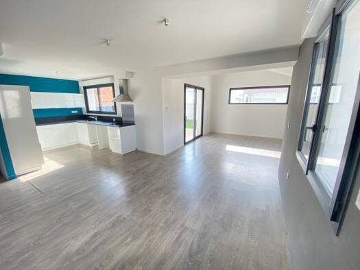 Villa à louer 1 350 € 4 pièces 3 chambres 90 m² Pins-Justaret 31860