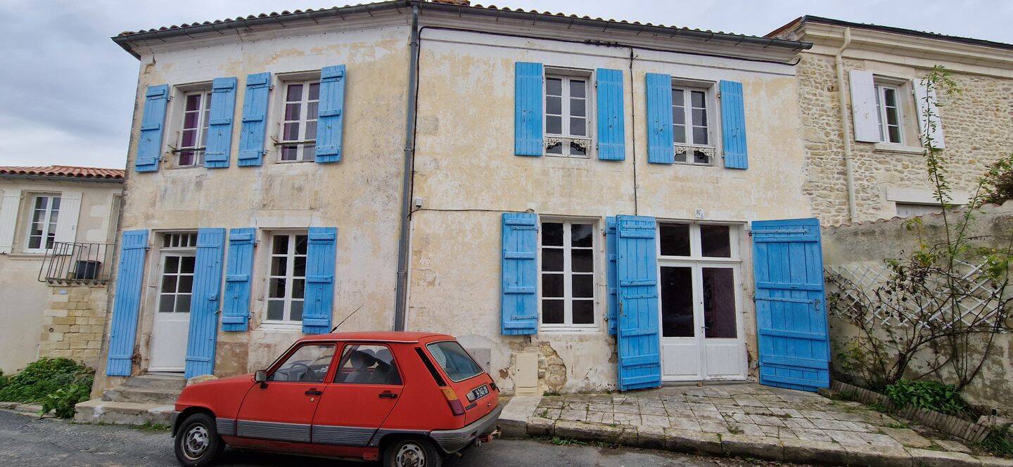 Maison 6 pièces 146 m² · à Tonnay-Boutonne · 146 m² · 124 000 €