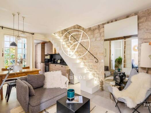 Appartement à vendre 495 000 € 2 pièces 1 chambre 36,4 m² RDC/4 Montmartre Paris 18ème arrondissement 75018