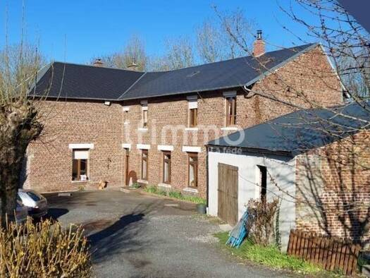 Maison à vendre 225 000 € 9 pièces 5 chambres 220 m² 1 345 m² de terrain Combles 80360