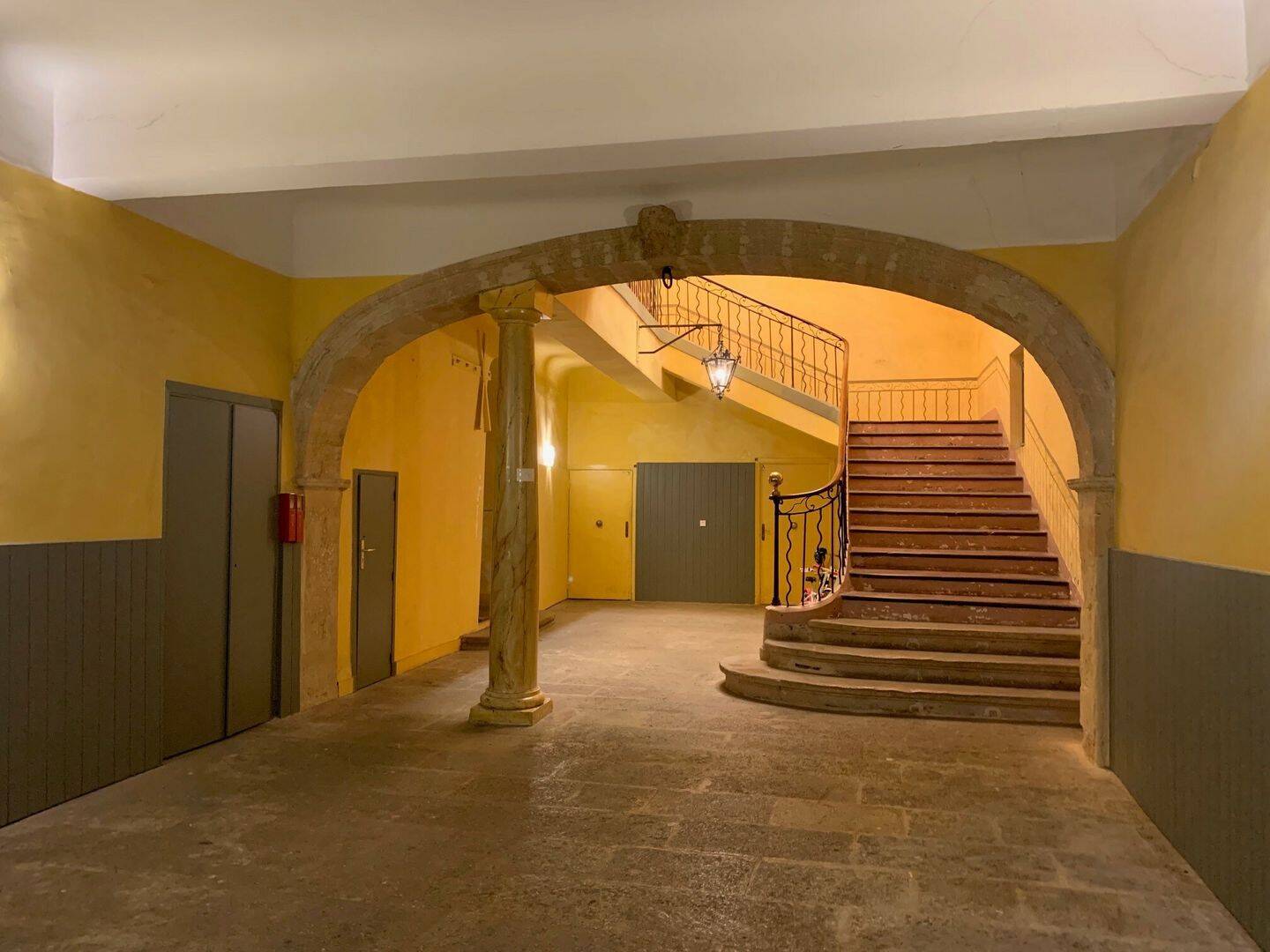 Appartement 2 pièces 47 m² · à Aix-en-Provence · 47,2 m² · 850 €