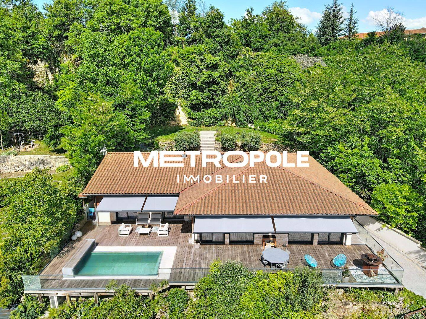 Maison 6 pièces 268 m² · à Bourgoin-Jallieu · 268 m² · 850 000 €