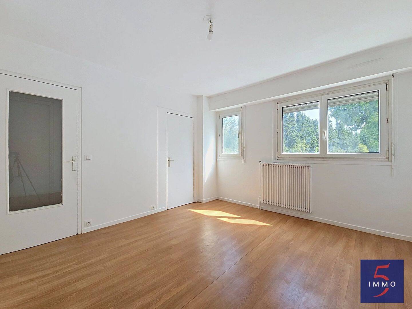 Appartement 1 pièce 28 m² · à Noisy-le-Grand · 27,5 m² · 110 000 €