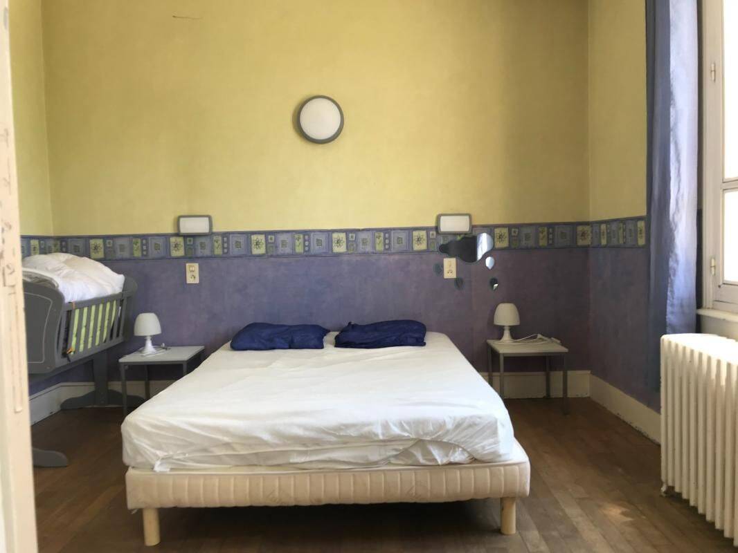 Maison 9 pièces 188 m² · à Lux · 188 m² · 256 000 €