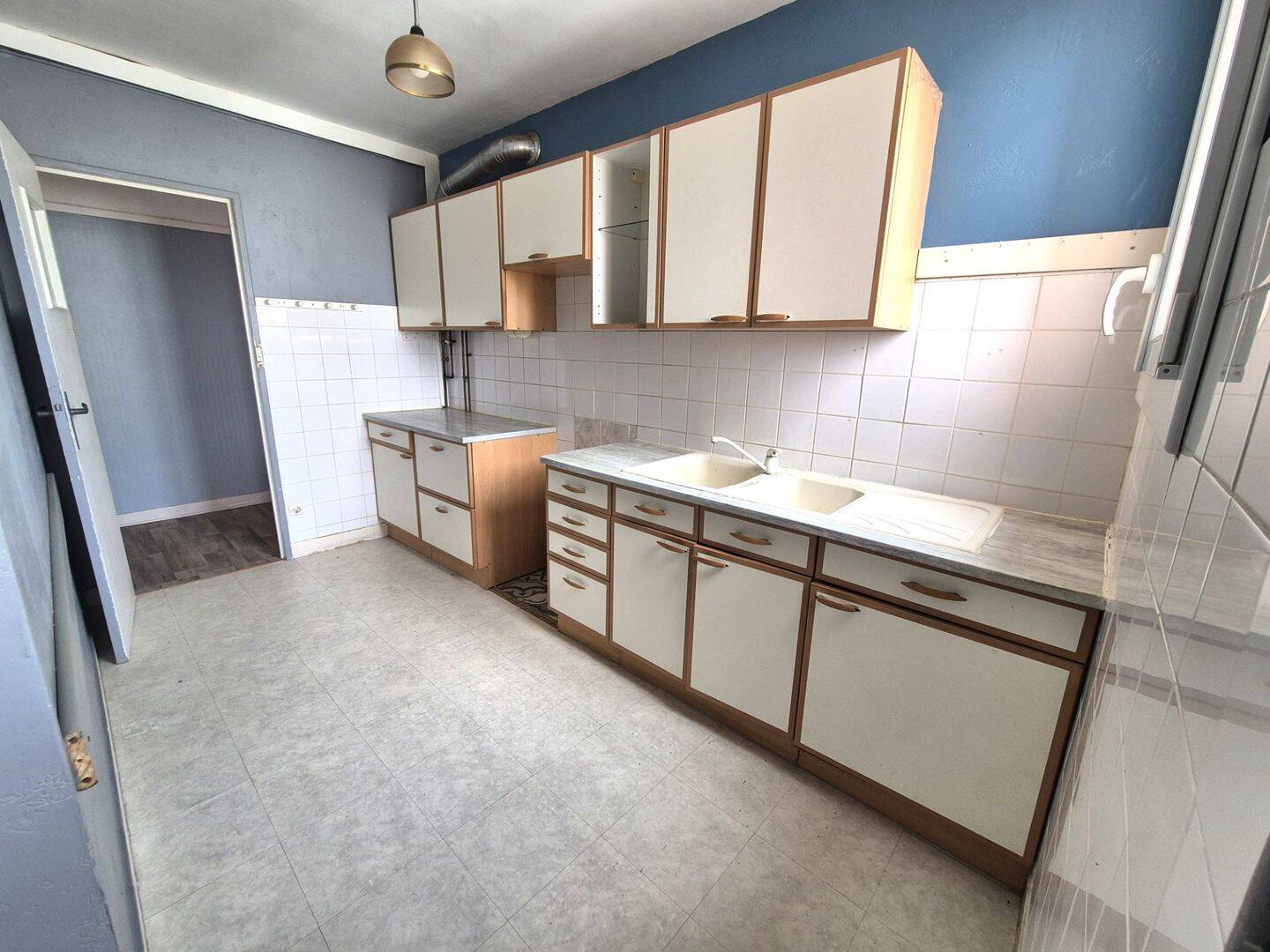 Appartement 4 pièces 85 m² · à Dreux · 85 m² · 75 000 €