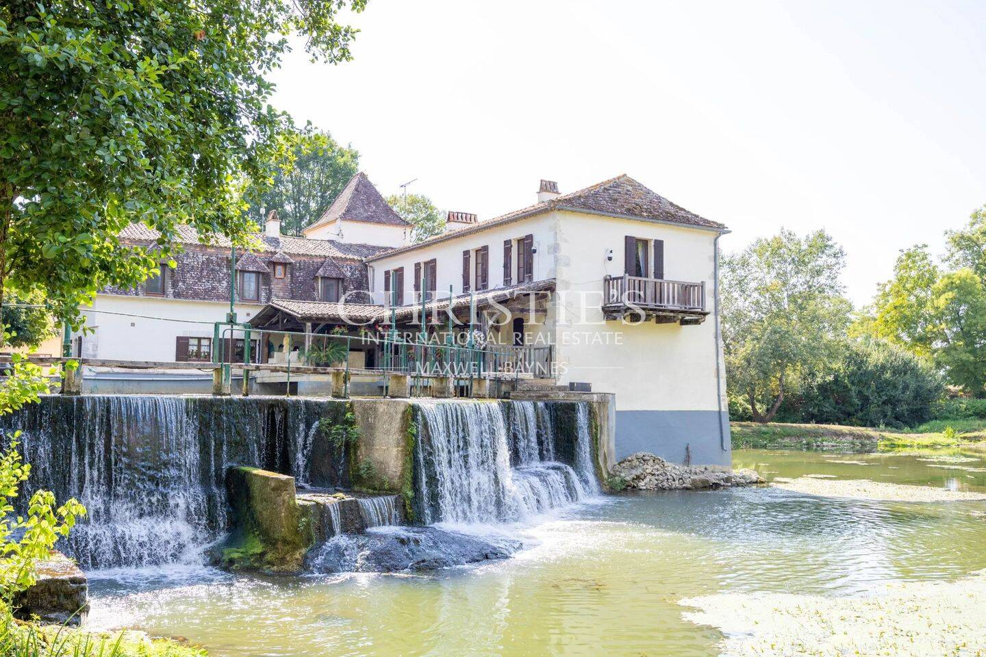 Maison 13 pièces 453 m² · à Bergerac · 453 m² · 1 295 000 €