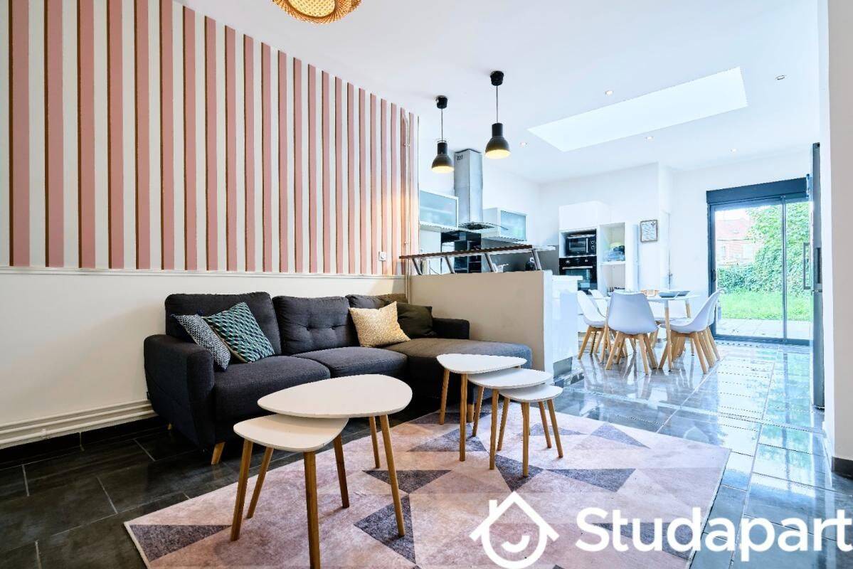 1 pièce 11 m² · à Lille · 11 m² · 530 €