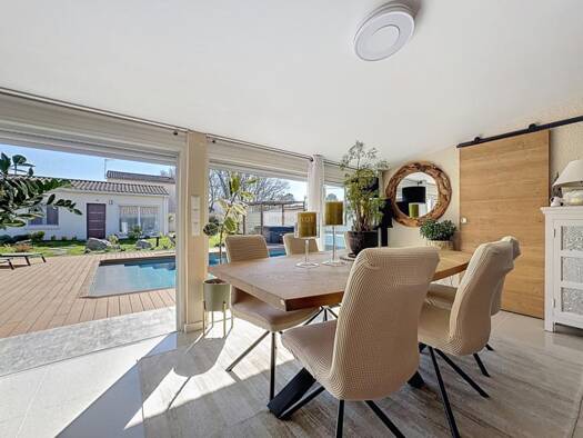 Maison à vendre 660 400 € 5 pièces 4 chambres 208 m² 1 500 m² de terrain Saint-Denis-de-Pile 33910