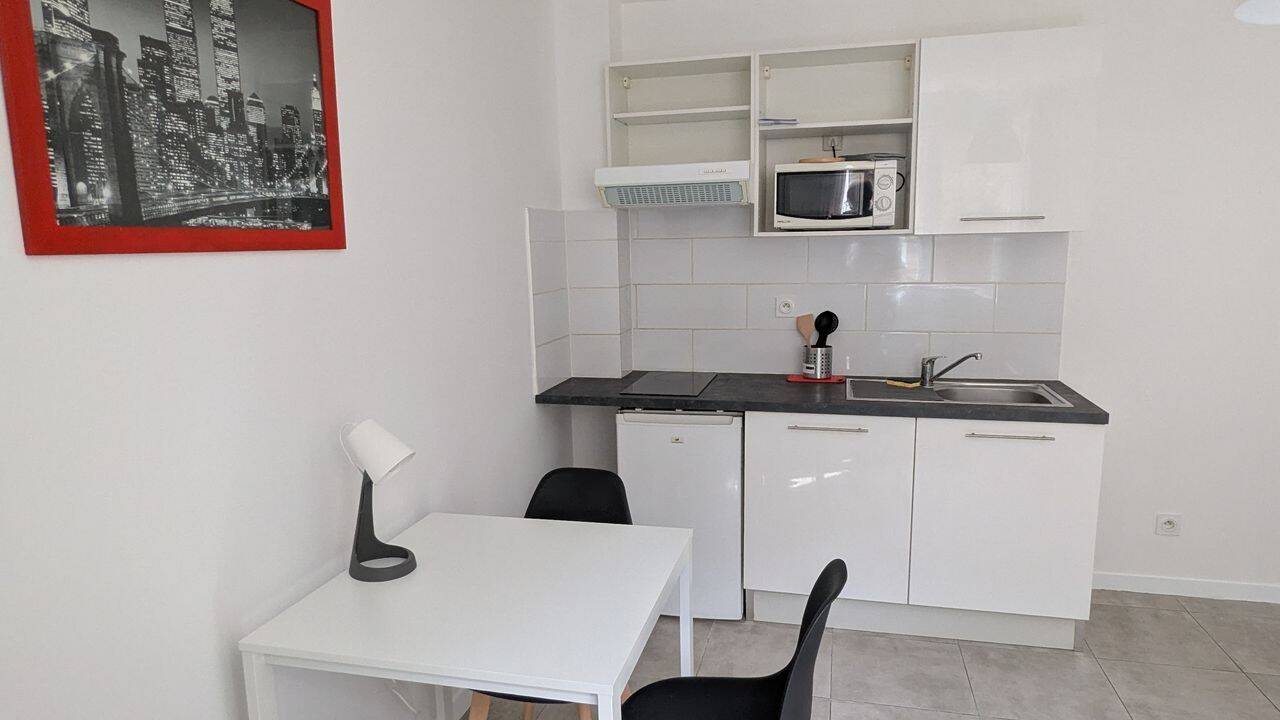 Appartement 1 pièce 21 m² · à Saint-Étienne · 21 m² · 400 €