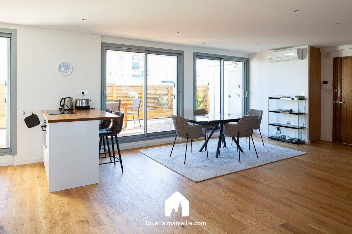 Appartement 2 pièces 66 m² · à Marseille 2ème Arrondissement · 66 m² · 1 350 €