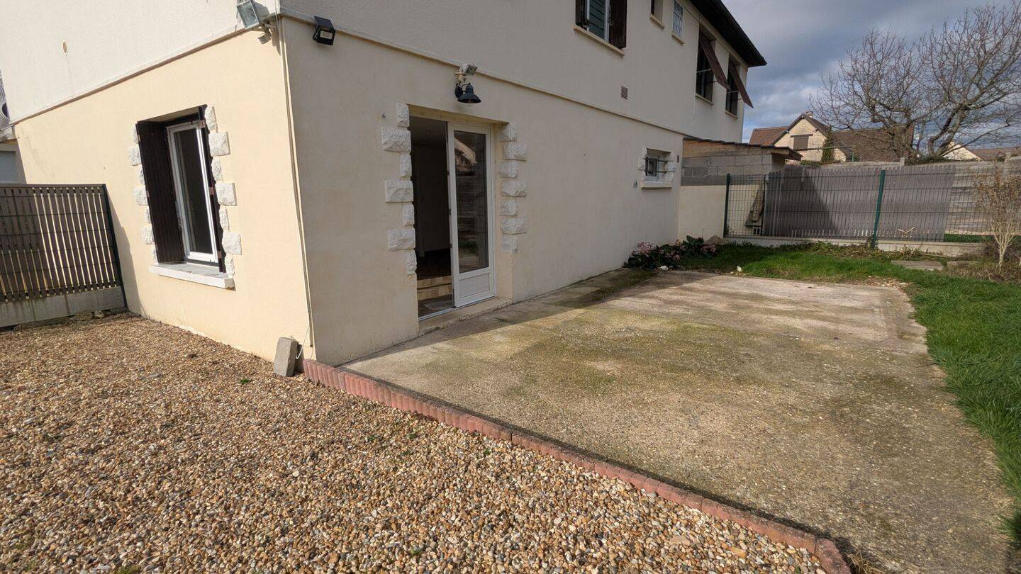 Appartement 2 pièces 52 m² · à Incarville · 52 m² · 112 000 €
