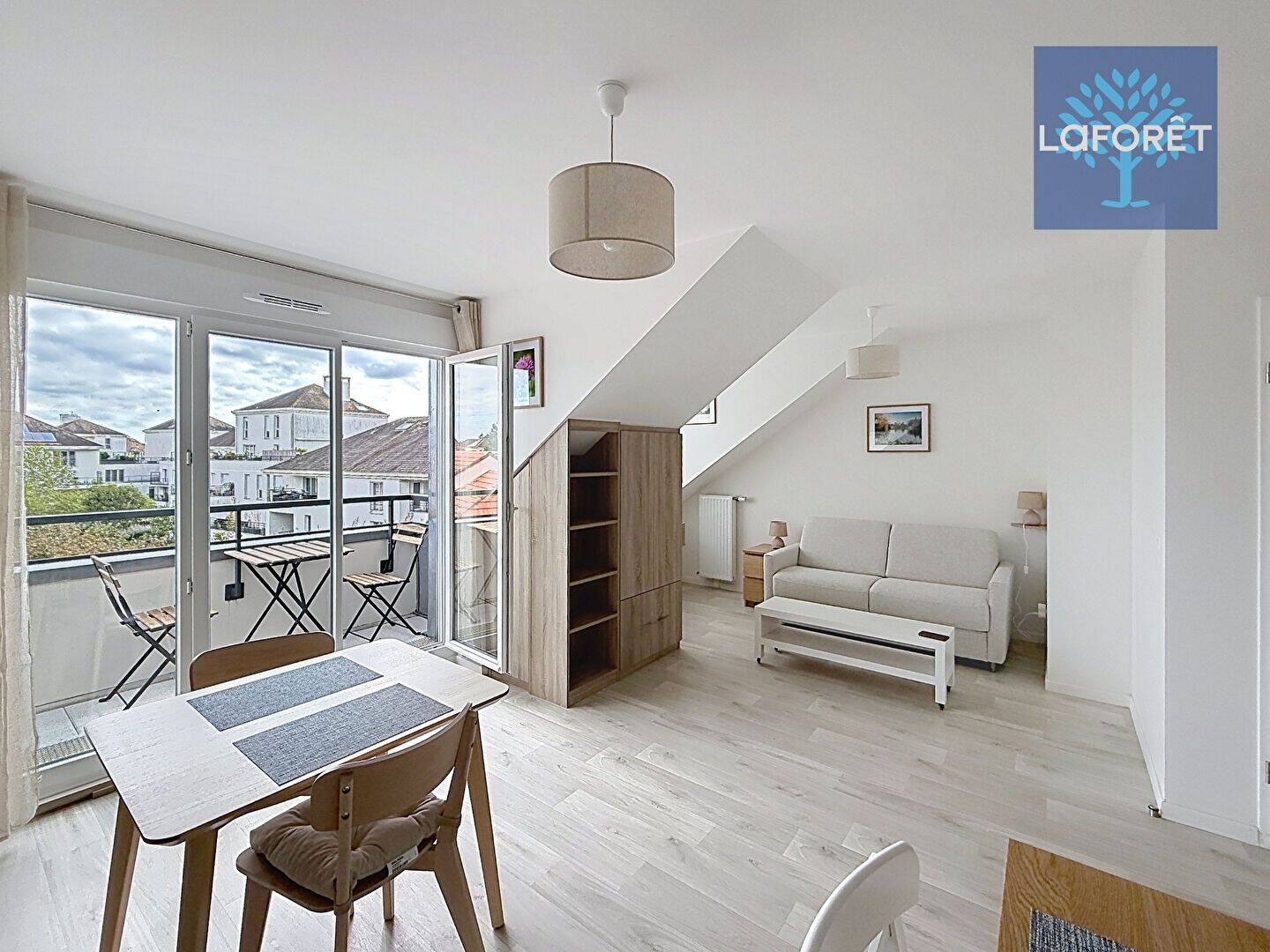 Appartement 1 pièce 35 m² · à Montigny-le-Bretonneux · 35 m² · 1 110 €/mois