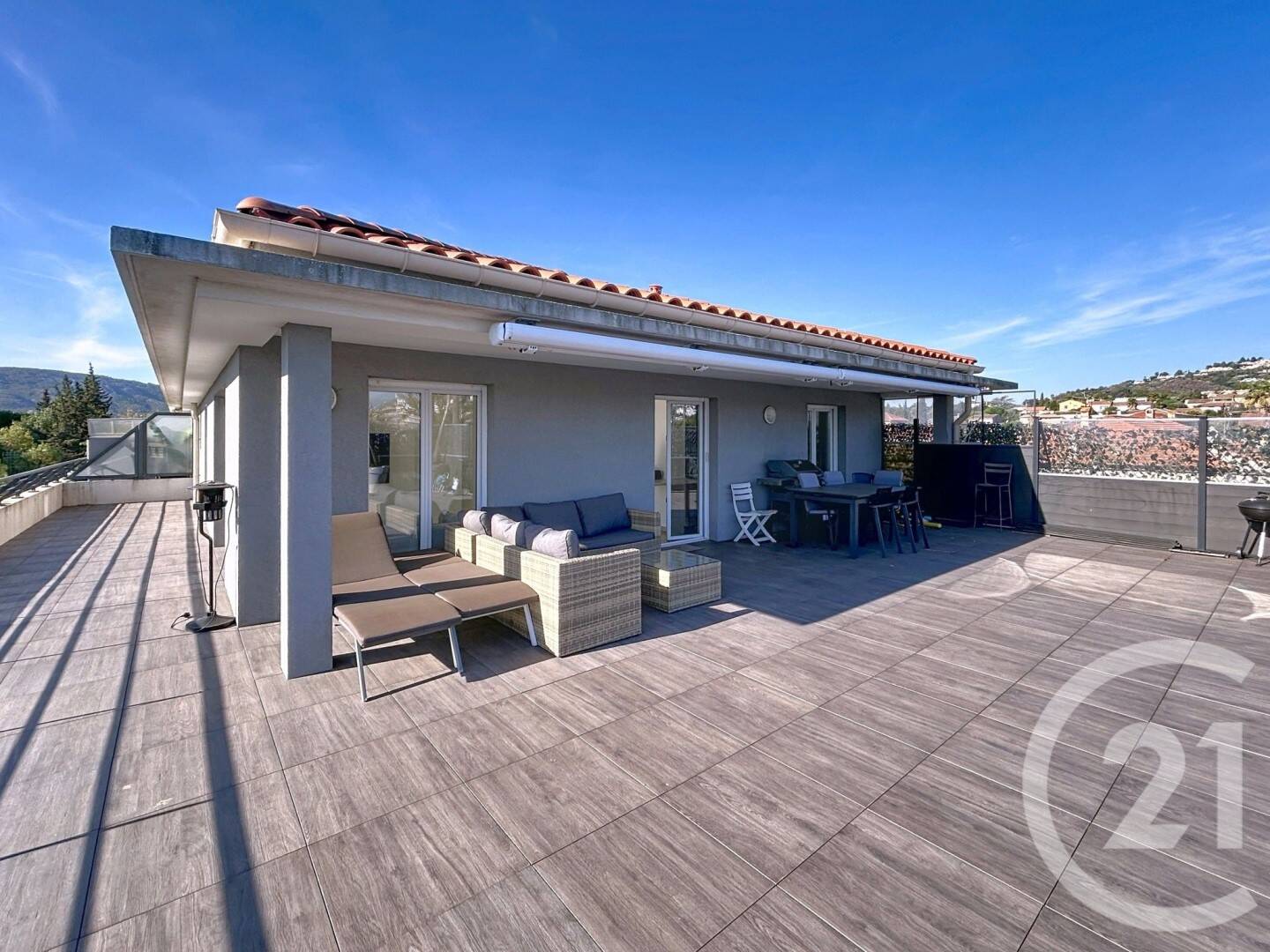 Appartement 4 pièces 92 m² · à Mandelieu-la-Napoule · 92 m² · 590 000 €