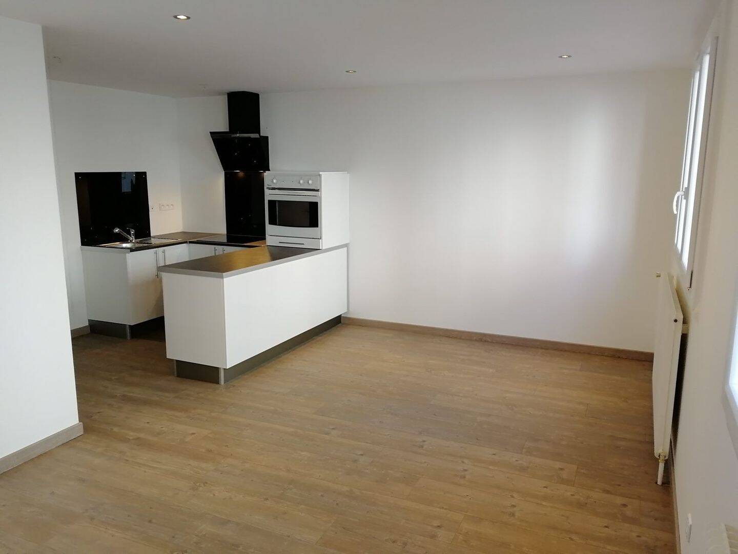 Appartement 2 pièces 46 m² · à Clermont-Ferrand · 45,7 m² · 650 €