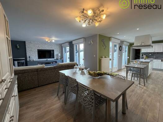 Maison à vendre 240 000 € 7 pièces 3 chambres 132 m² 198 m² de terrain Sud Condé-sur-l'Escaut 59163