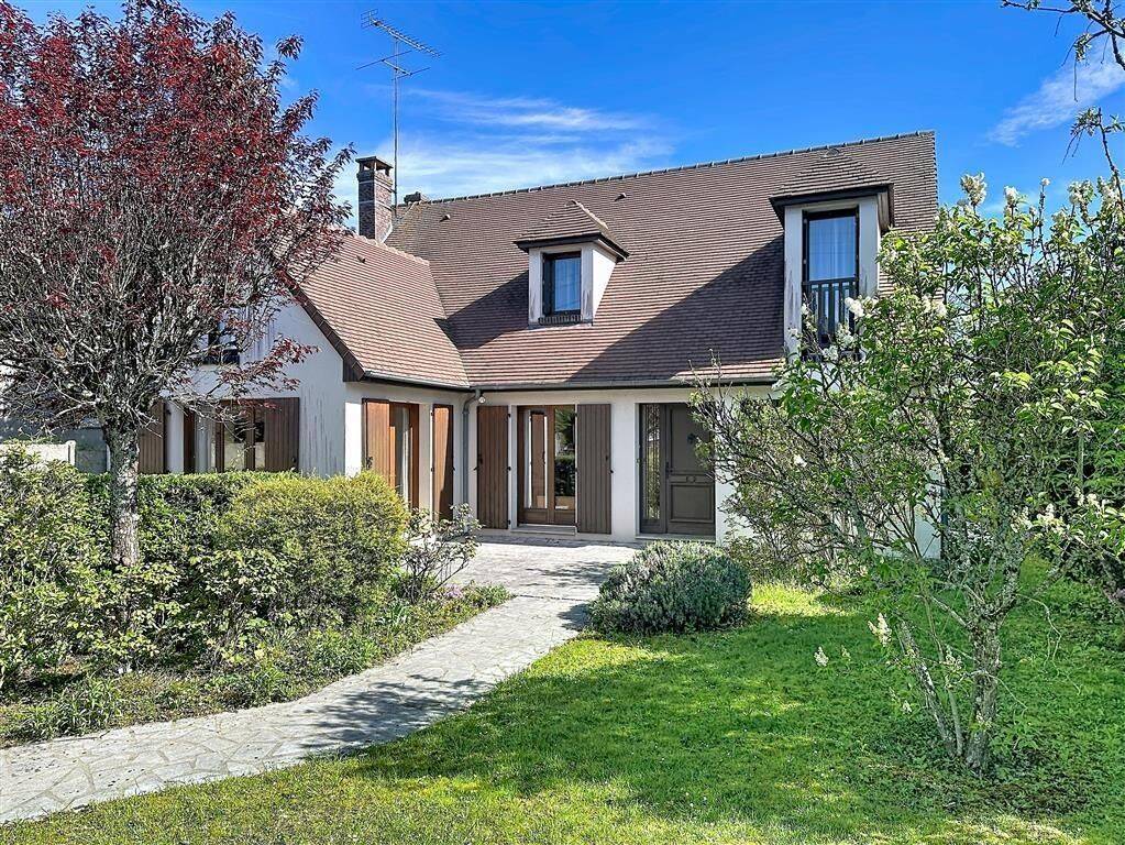 Maison 7 pièces 156 m² · à Rambouillet · 156 m² · 649 000 €