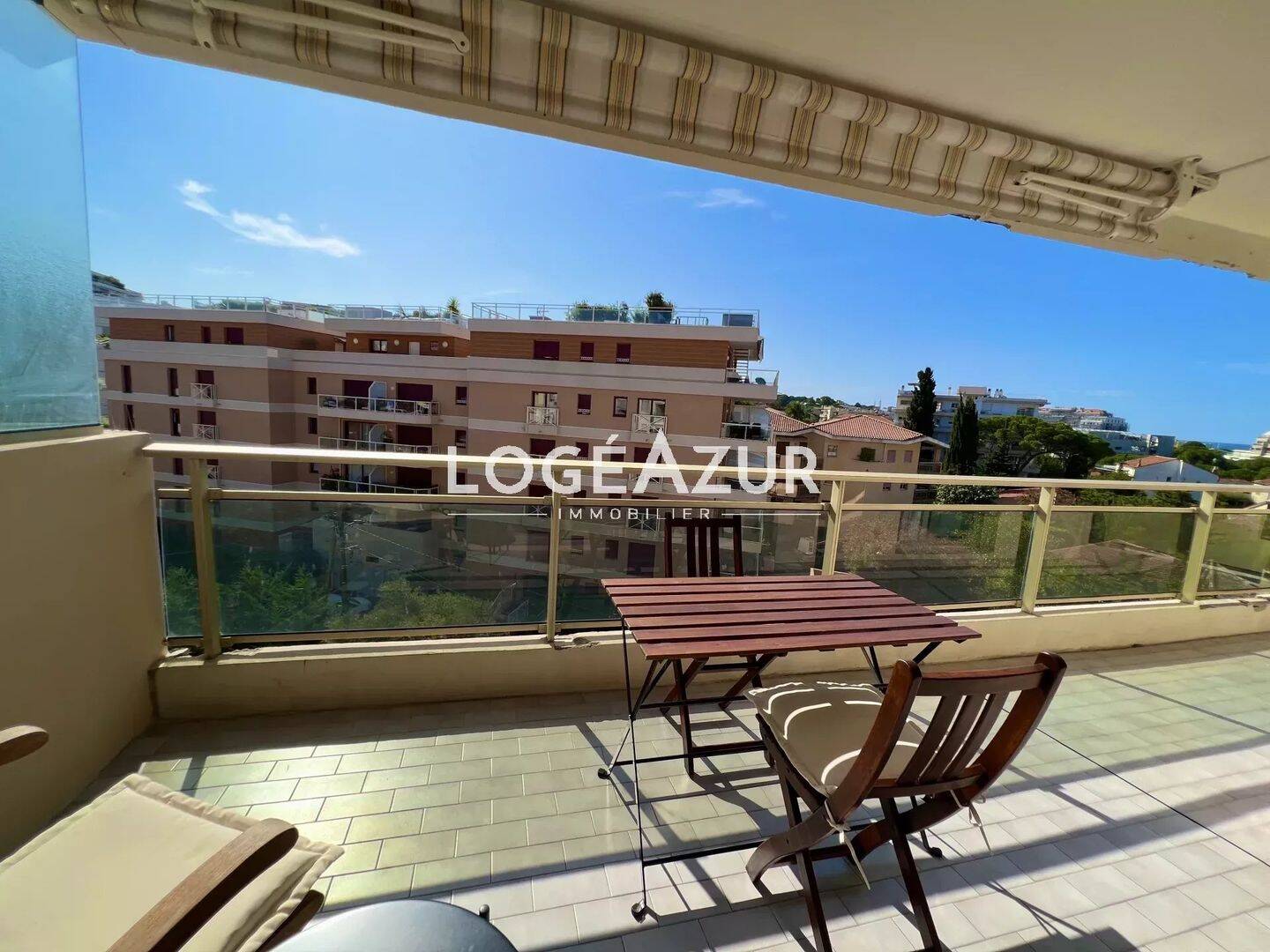 Appartement 2 pièces 44 m² · à Antibes · 43,6 m² · 990 €