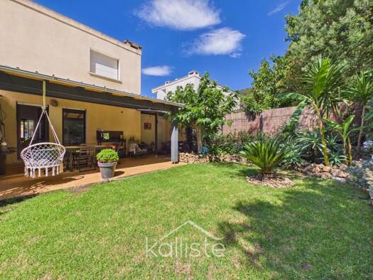 Duplex à vendre 780 000 € 4 pièces 3 chambres 108 m² Étage 1/2 Balestrino Ajaccio 20000