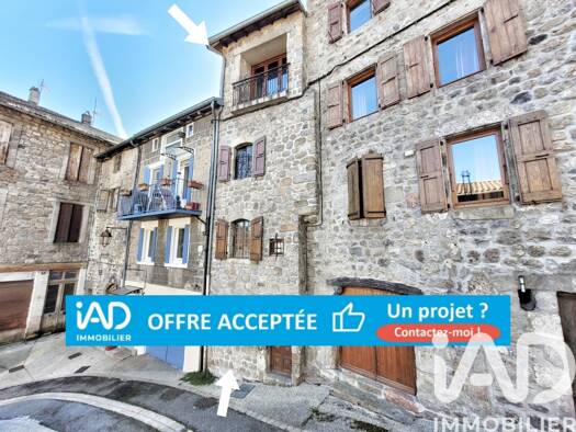 Maison de ville à vendre 75 000 € 5 pièces 3 chambres 71 m² 616 m² de terrain Le Cheylard 07160