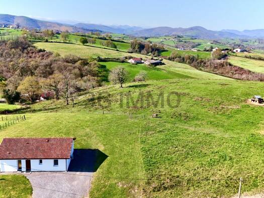 Maison de plain-pied à vendre 368 000 € 4 pièces 3 chambres 90 m² 1 350 m² de terrain Saint-Palais 64120