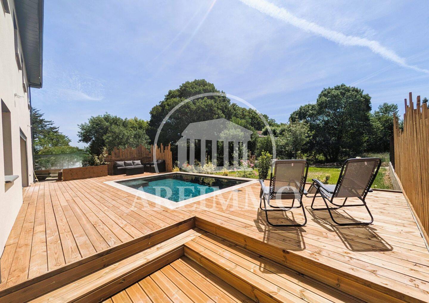 Maison 6 pièces 143 m² · à Saint-Martin-de-Londres · 143 m² · 575 000 €