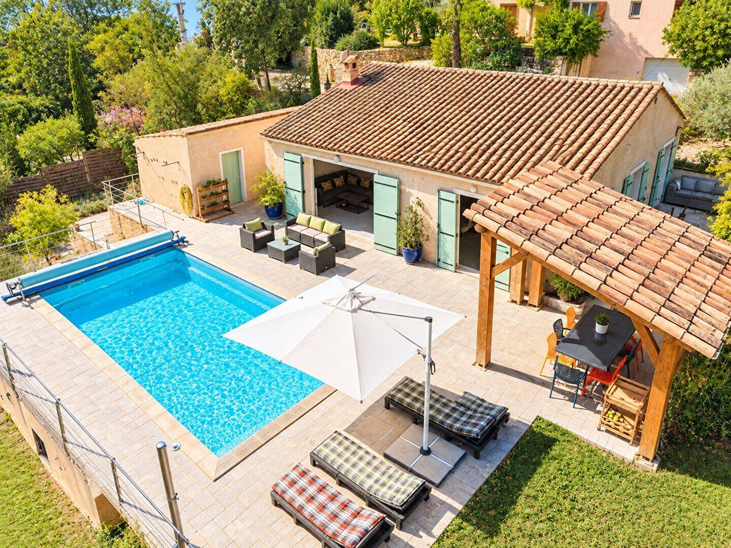 Maison 5 pièces 102 m² · à Quinson · 102 m² · 345 000 €