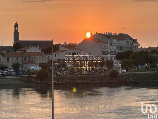 Local commercial à vendre 860 000 € 196 m² de surface de vente Saint Gilles-Centre Ville Saint-Gilles-Croix-de-Vie 85800