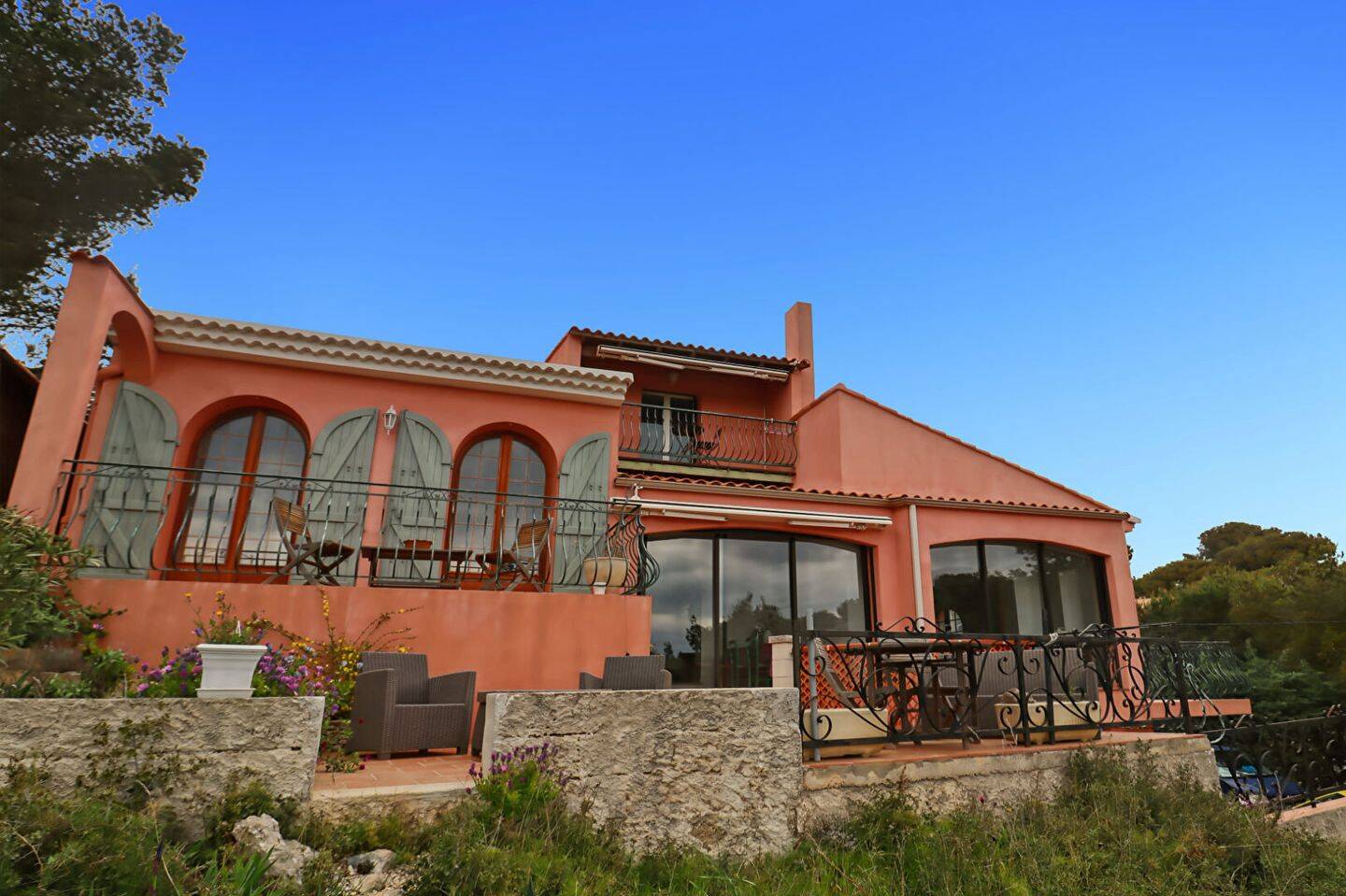 Maison 6 pièces 180 m² · à Ensuès-la-Redonne · 180 m² · 1 800 €/mois