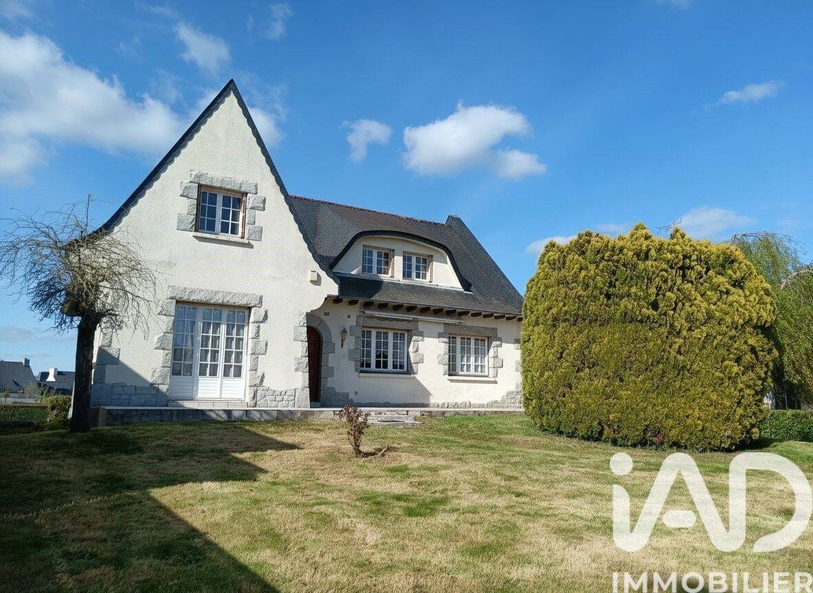 Maison 5 pièces 131 m² · à Bédée · 131,4 m² · 275 000 €