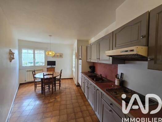 Maison à vendre 220 000 € 5 pièces 3 chambres 108 m² 336 m² de terrain Aérodrome Nîmes 30000