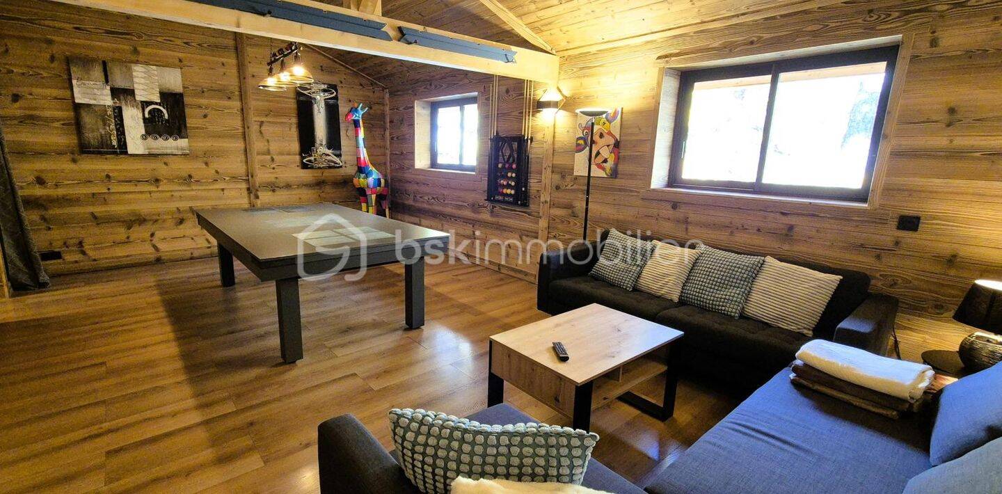 Maison 8 pièces 242 m² · à Allos · 242 m² · 790 000 €