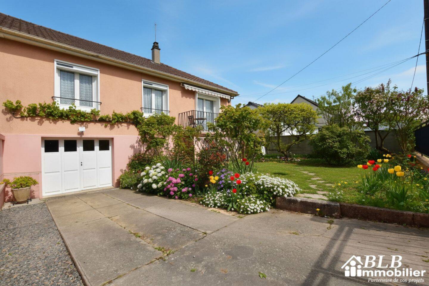 Maison 4 pièces 82 m² · à Les Essarts-le-Roi · 82 m² · 309 000 €