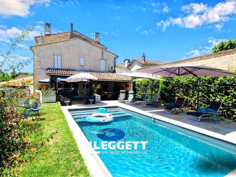 Maison 12 pièces 350 m² · à Saint-Seurin-sur-l'Isle · 350 m² · 499 000 €