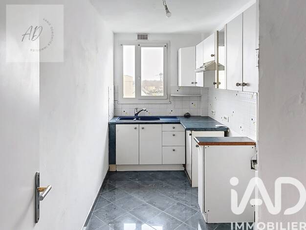 Appartement à vendre 175 000 € 3 pièces 2 chambres 56,6 m² Étage 3/3 La Prevote Thiais 94320