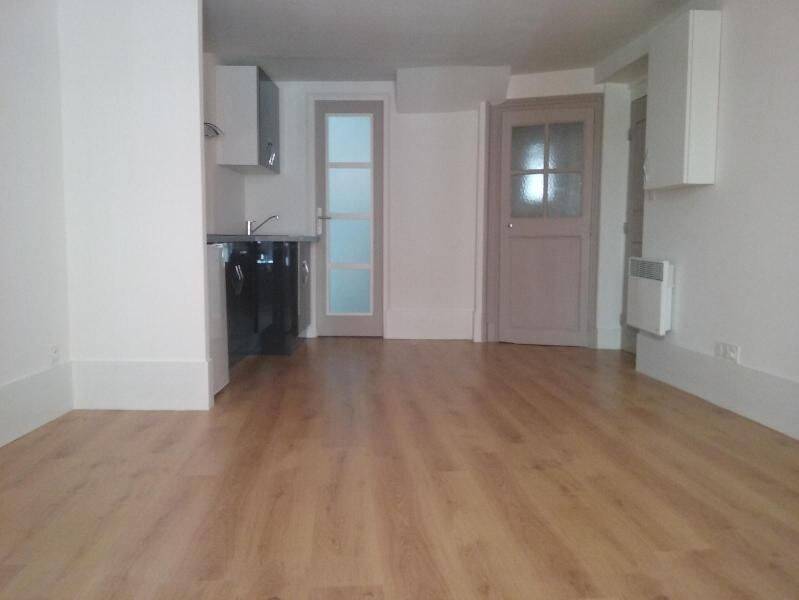 Appartement 1 pièce 27 m² · à Grenoble · 27,3 m² · 509 €