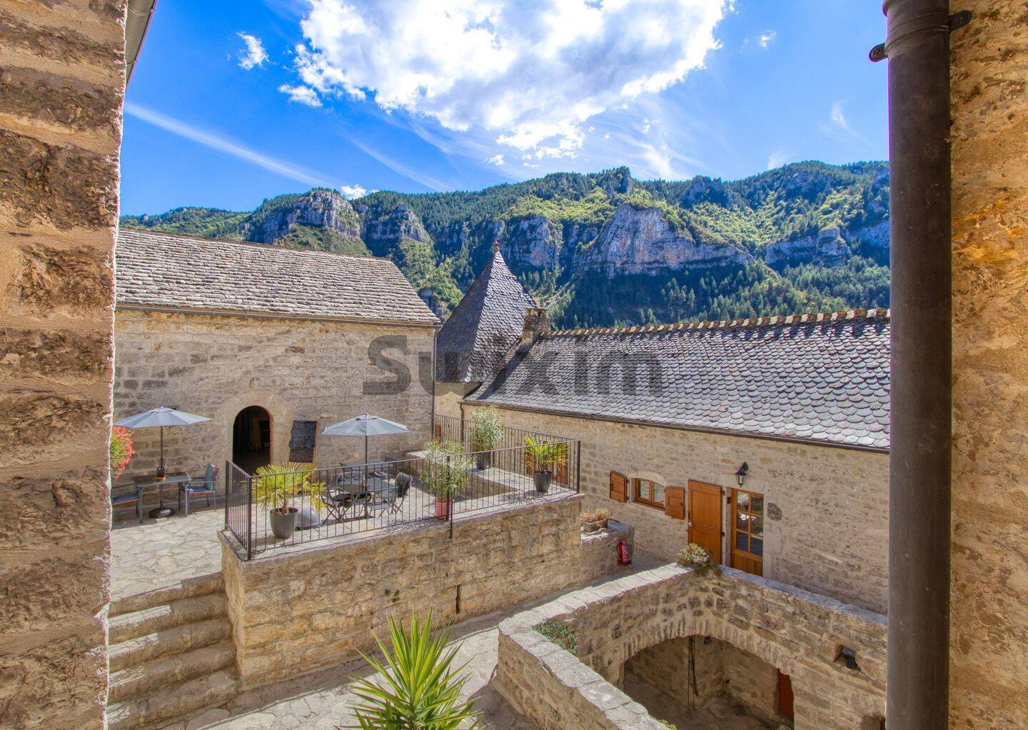 Maison 15 pièces 430 m² · à Alès · 430 m² · 1 150 000 €