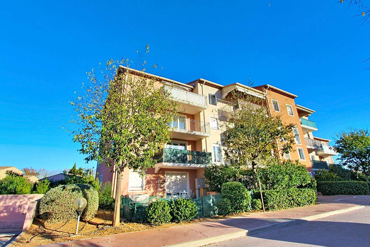Appartement 2 pièces 39 m² · à Le Luc · 39,3 m² · 663 €/mois