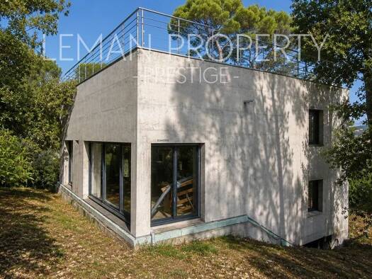 Villa à vendre - Première occupation 660 000 € 4 pièces 4 chambres 178,9 m² disponible dès maintenant Ecarts Sud Valbonne 06560