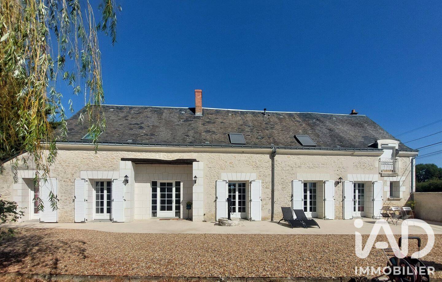 Maison 7 pièces 254 m² · à Sainte-Catherine-de-Fierbois · 254 m² · 335 000 €
