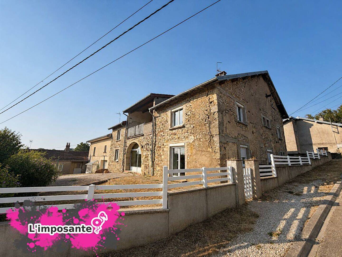 Maison 8 pièces 215 m² · à Melincourt · 214,6 m² · 97 000 €