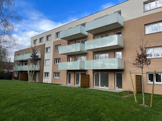 Appartement à louer 977 € 4 pièces 3 chambres 89 m² RDC Residence Gayant Douai 59500