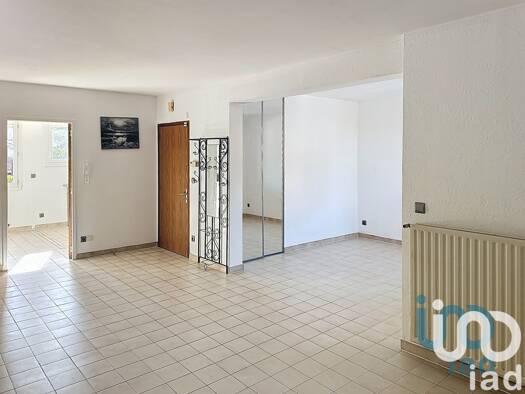 Appartement à vendre 140 000 € 3 pièces 2 chambres 75 m² Étage 1/2 Urbain Ouest Bagnols-sur-Cèze 30200
