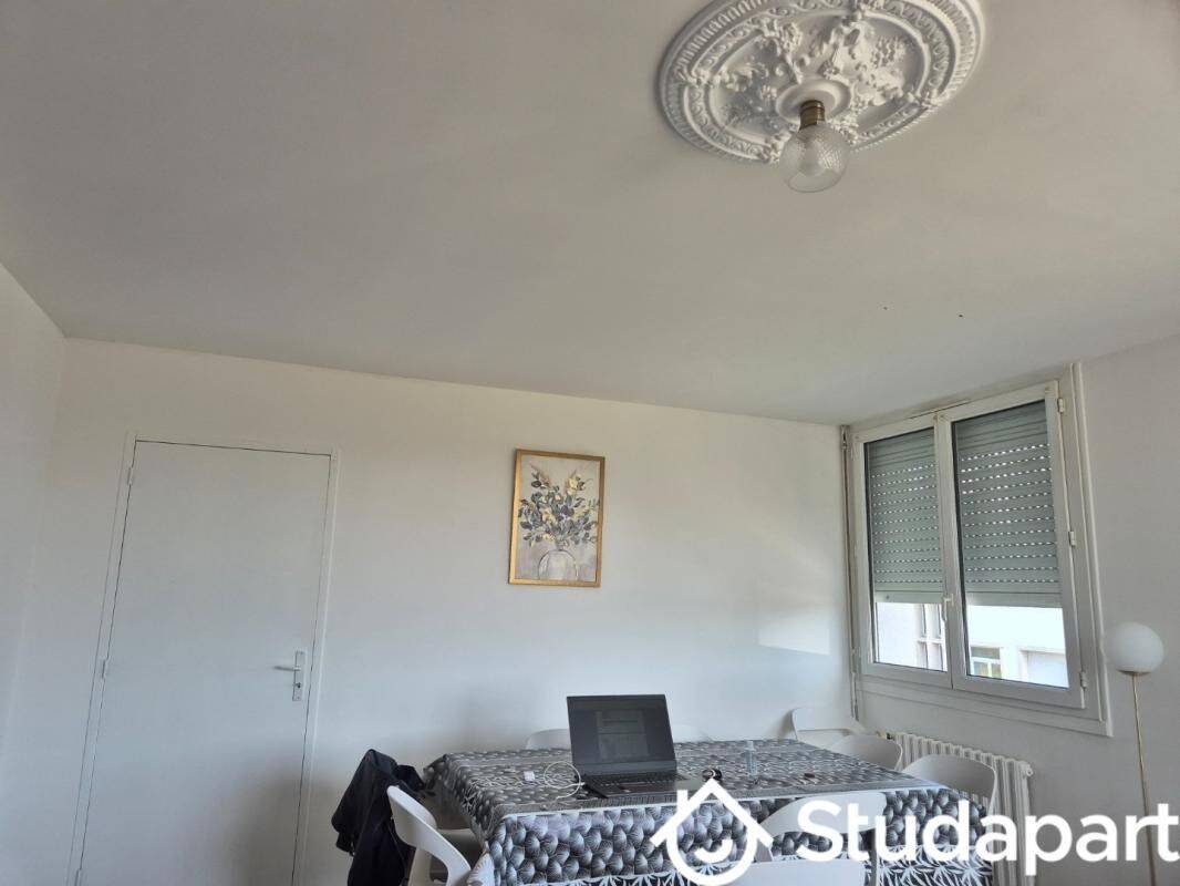 1 pièce 13 m² · à Saint-Nazaire · 13 m² · 716 €/mois