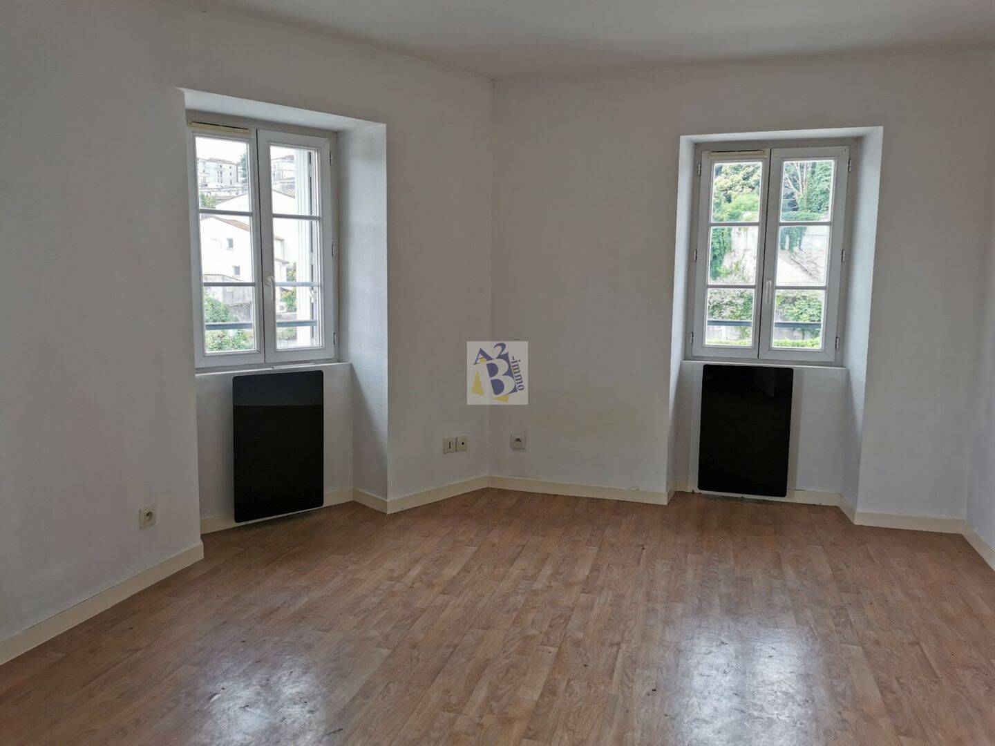 Appartement 1 pièce 20 m² · à Angoulême · 20 m² · 330 €