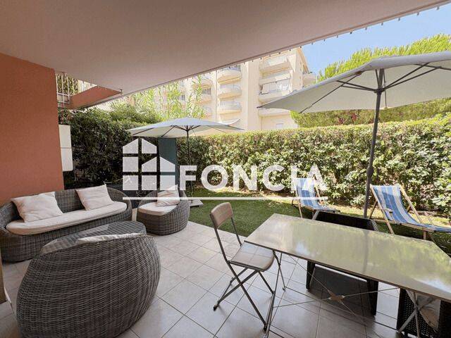 Appartement 1 pièce 30 m² · à Antibes · 29,6 m² · 750 €