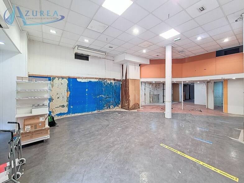 Local commercial à louer 2 700 € 154 m² de surface de vente Notre Dame Nice 06000