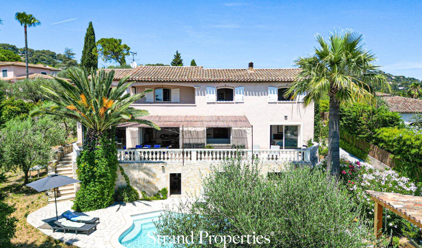 Maison 6 pièces 200 m² · à Mougins · 200 m² · 2 200 000 €