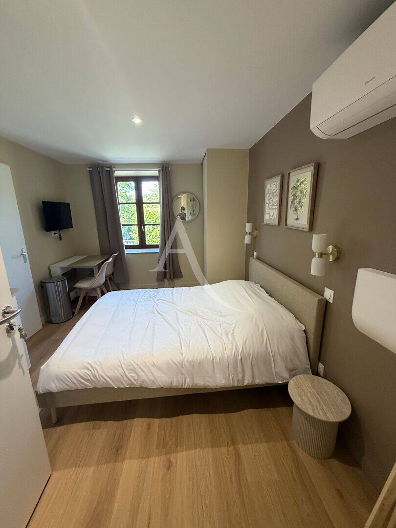 Appartement 1 pièce 18 m² · à Bourg-en-Bresse · 18 m² · 600 €